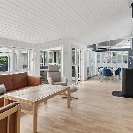 Saku - 375m From The Sea By Interhome *
