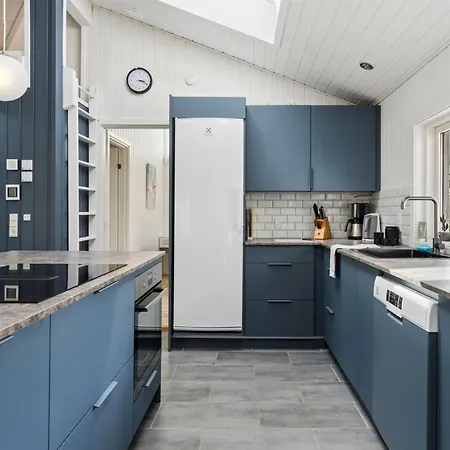 Saku - 375m From The Sea By Interhome
