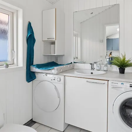 Saku - 375m From The Sea By Interhome